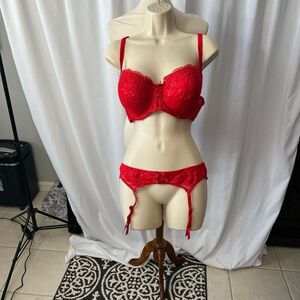🖤 Victoria’s Secret Red Lace Bra & Garter Belt Set | 38D